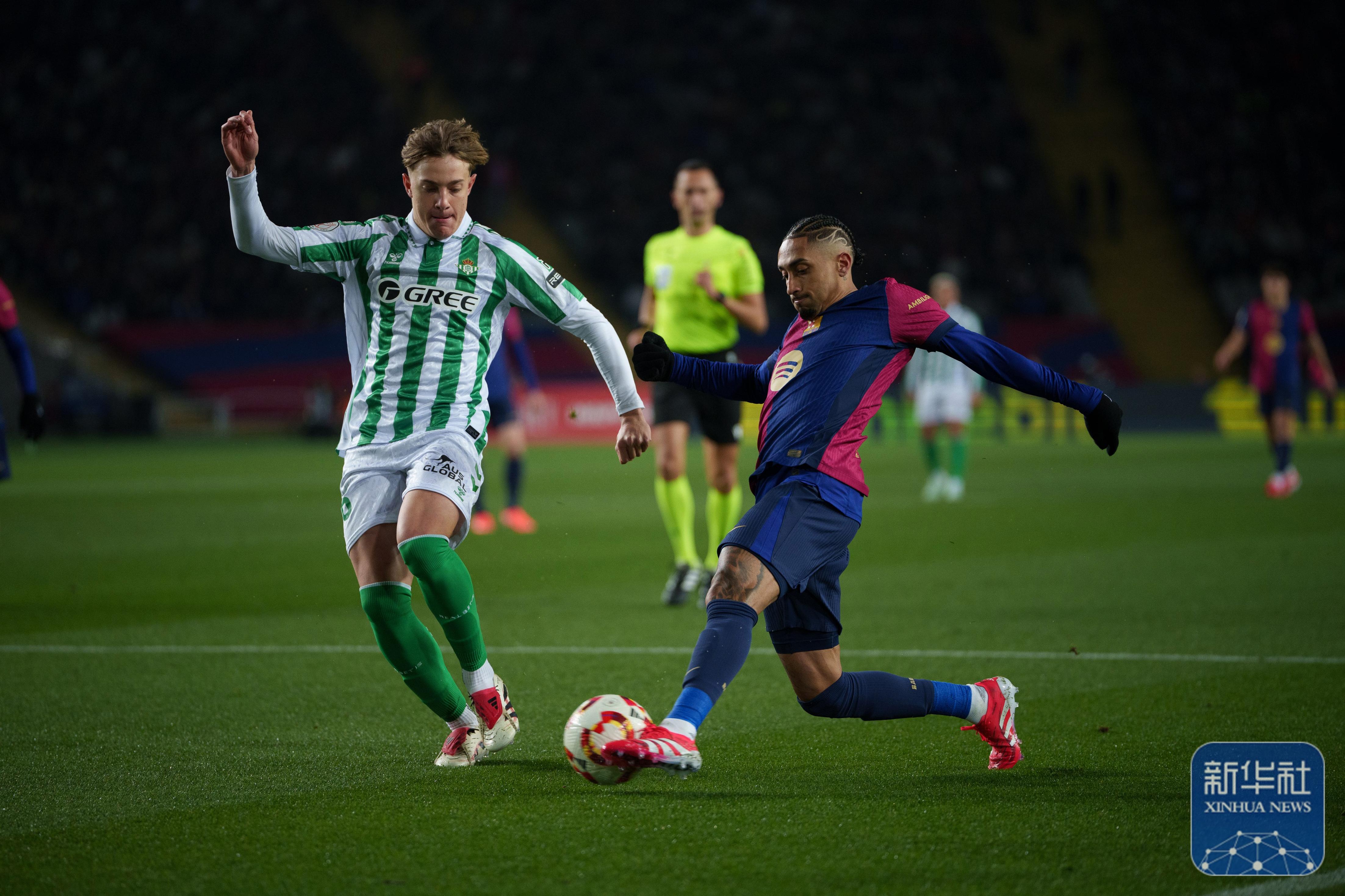 西班牙队轻松晋级,成功锁定欧锦赛决赛席位 西班牙队轻松晋级,成功锁定欧锦赛决赛席位