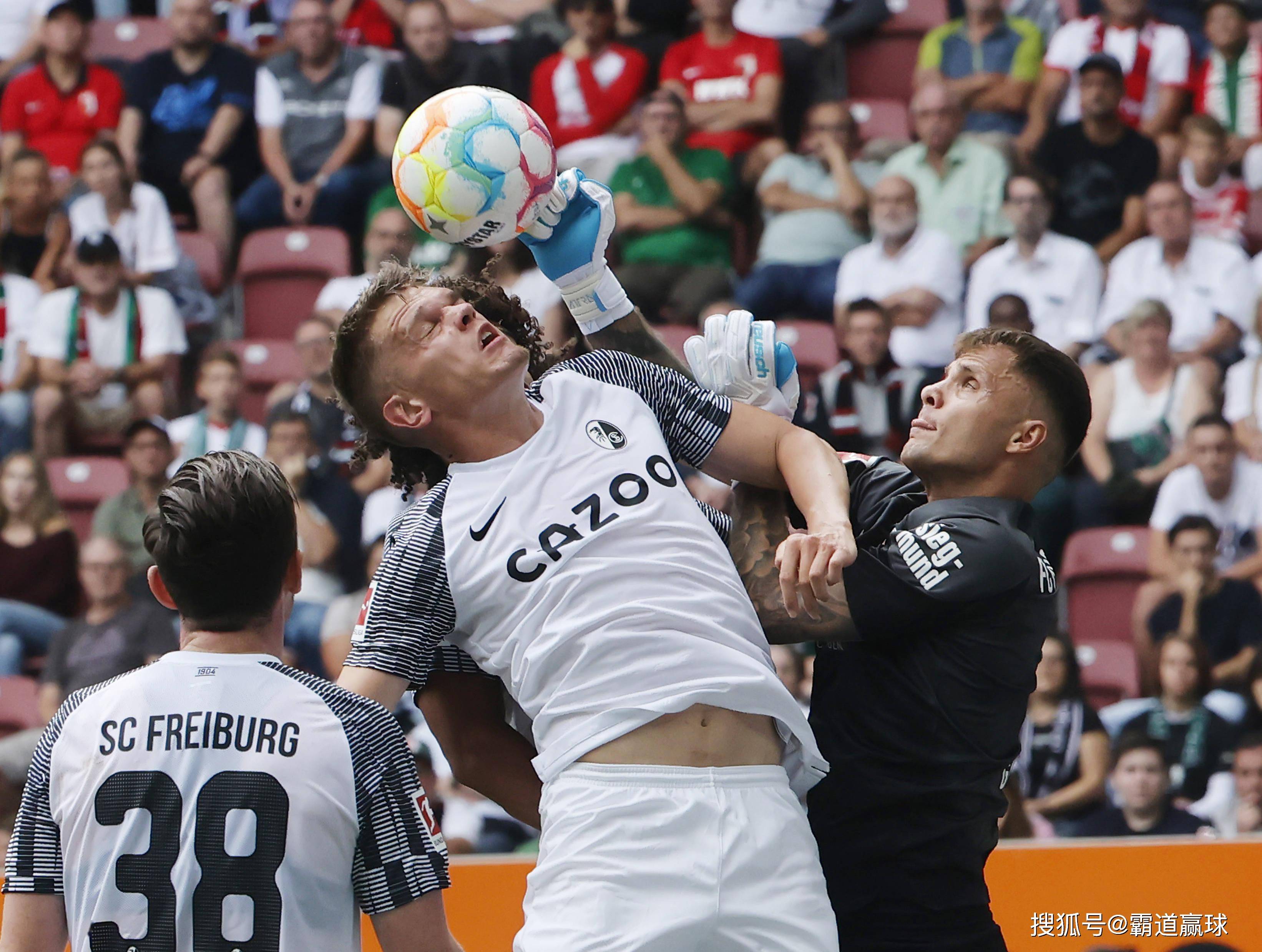 九游娱乐官方-关于弗莱堡与莱比锡争夺争冠席位激烈火拼的信息