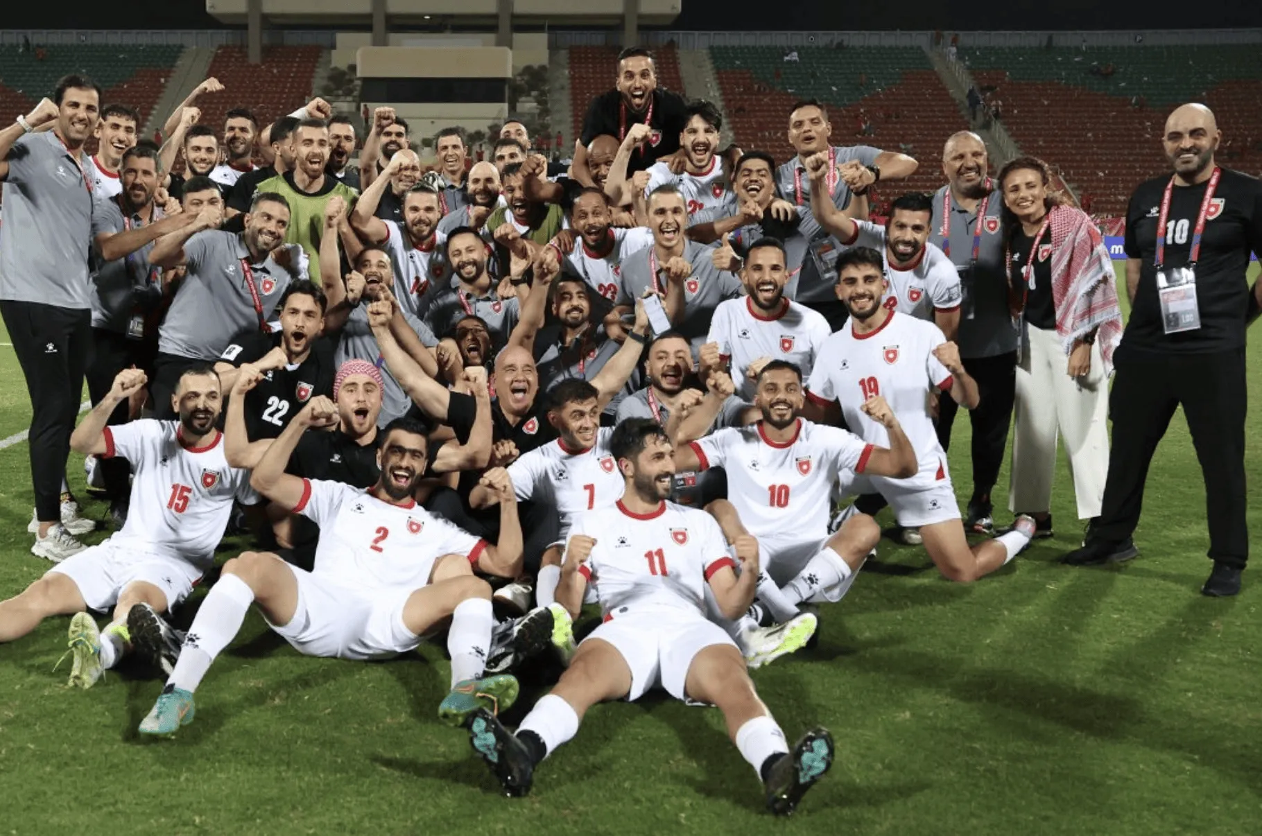 赛场战绩精彩连连，各国代表团奋勇拼搏的简单介绍