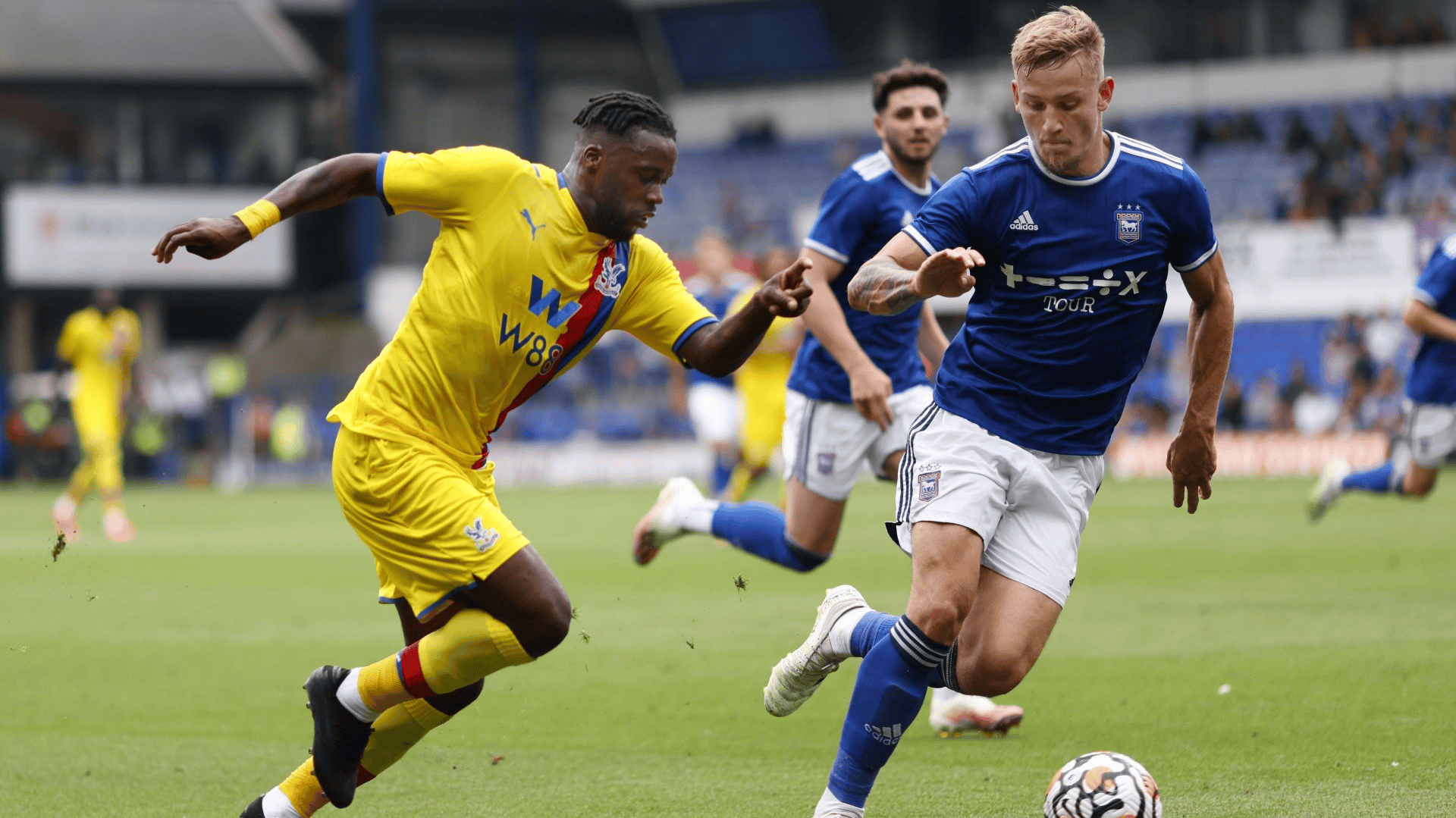 水晶宫主场失利,英超保级前景堪忧的简单介绍 水晶宫主场失利,英超保级前景堪忧的简单介绍