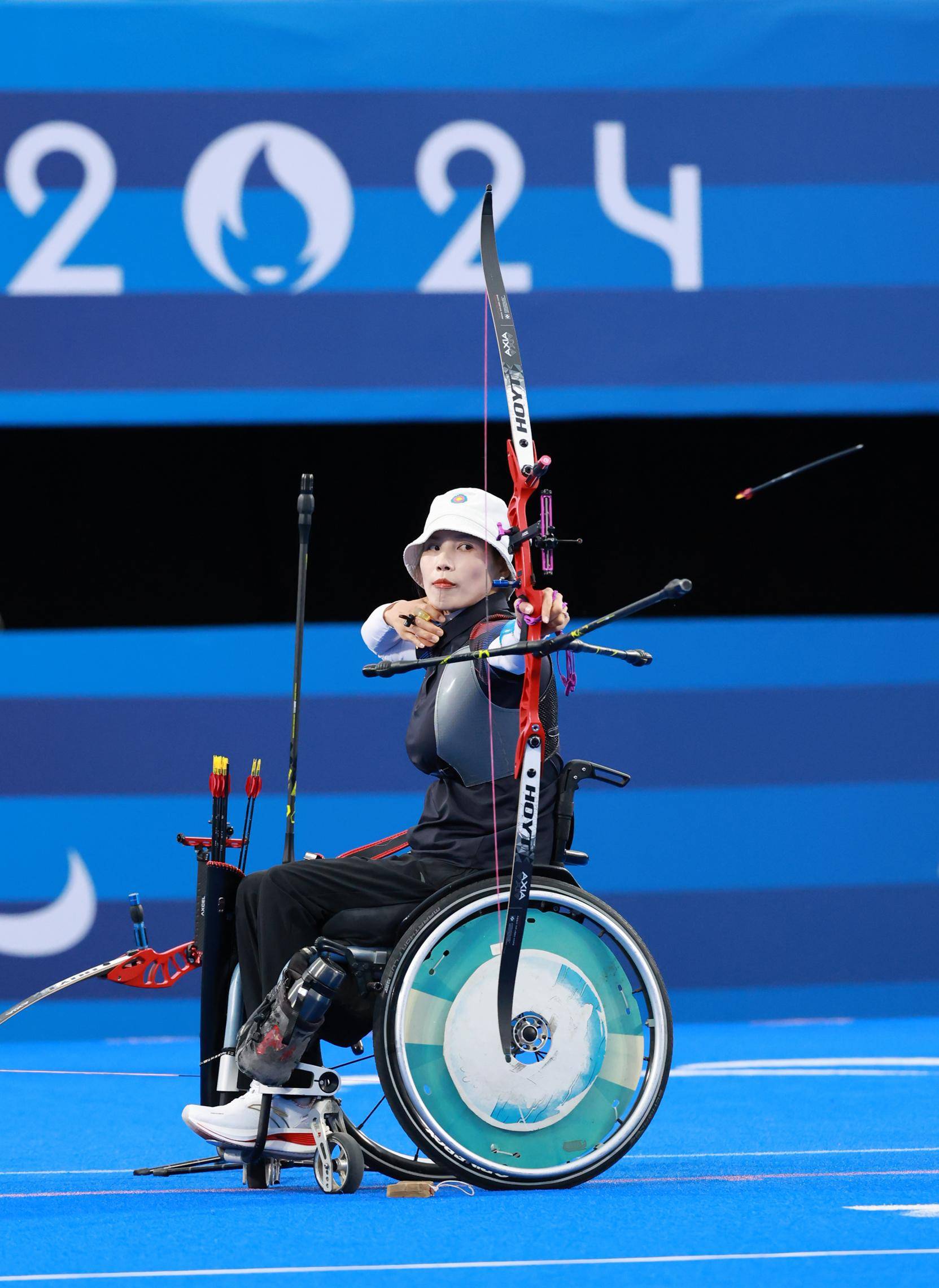 九游娱乐官方-参赛选手带伤上阵，斩获个人赛银牌