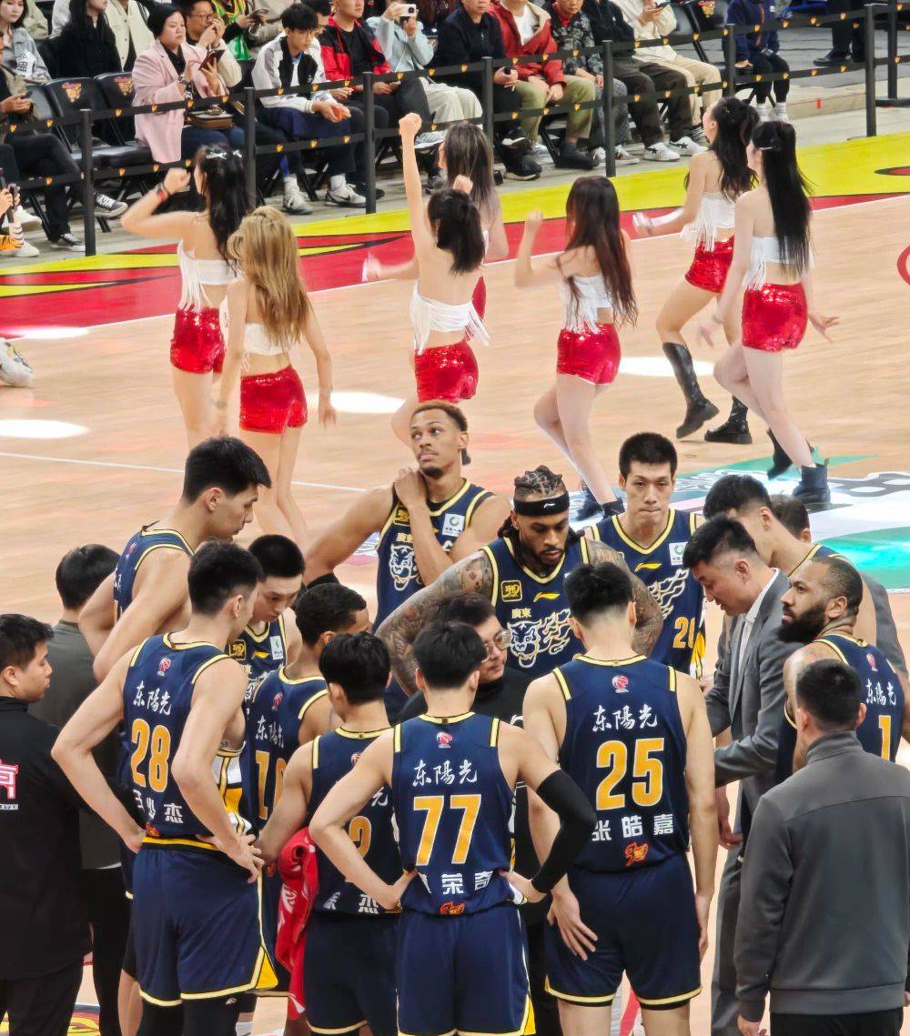 九游体育官方入口-包含广厦队防守堪称一流，对手束手无策的词条