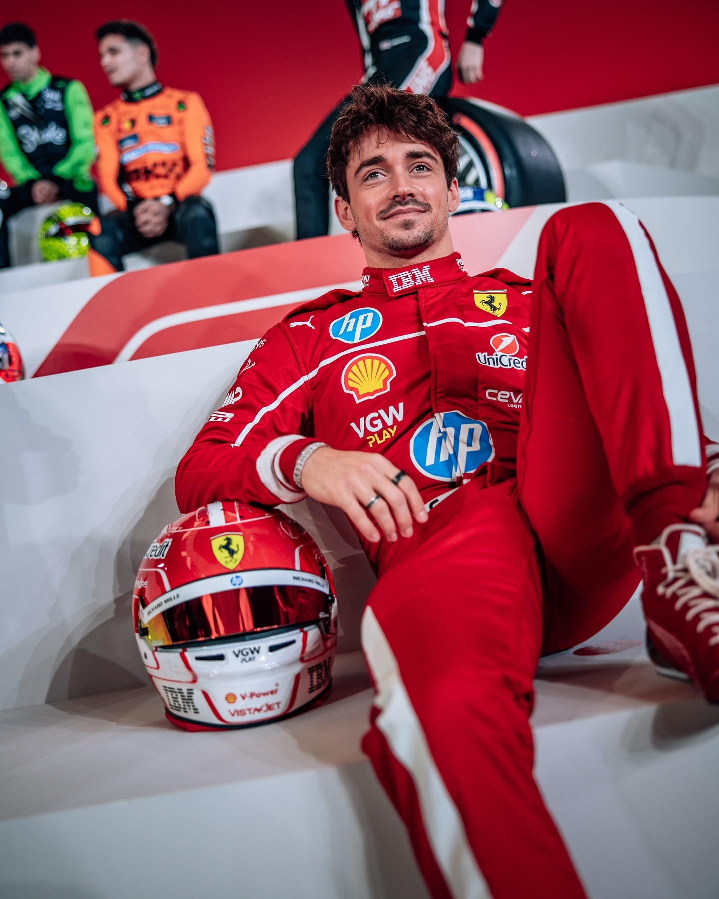 九游娱乐官方网站-雷诺车队险胜红牛二队，诺里斯扛起全队的简单介绍