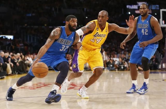 九游娱乐网页-快船绝杀凯尔特人，张镇麟高光表现的简单介绍