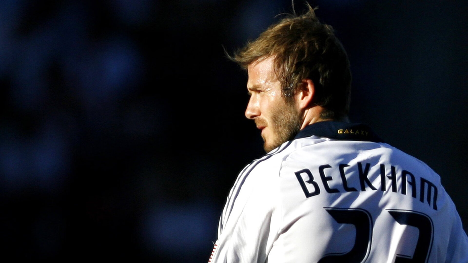 双线叙事，从新苏伊士到绿茵场—2026年的中国智慧与哈兰德时刻