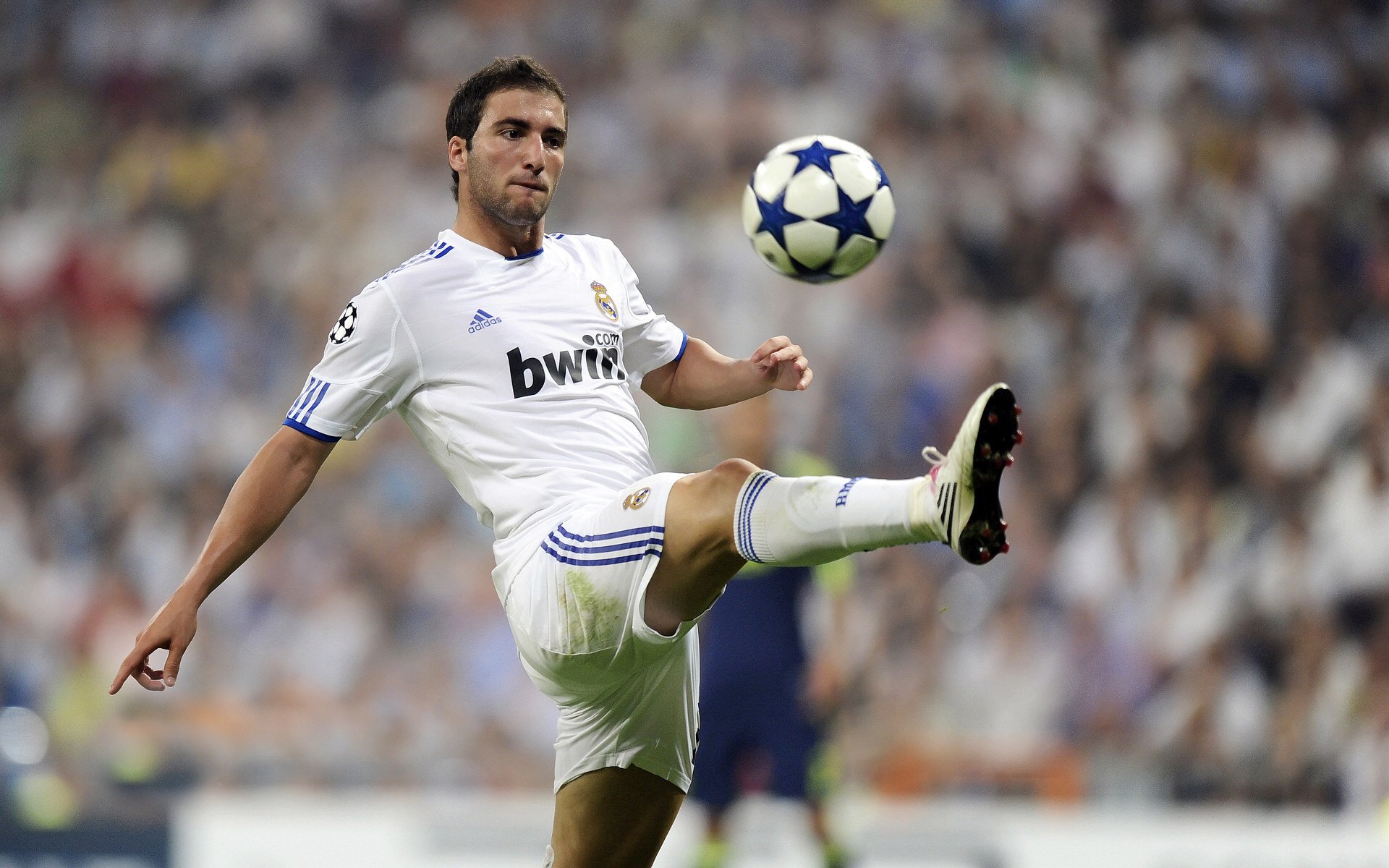 九游体育直播-东决之夜，少年无惧，佩德里在关键战中证明唯一的价值